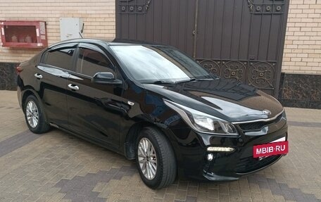 KIA Rio IV, 2018 год, 1 350 000 рублей, 7 фотография
