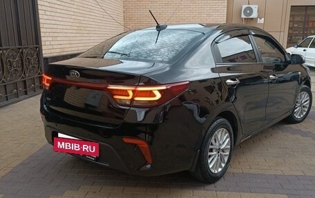 KIA Rio IV, 2018 год, 1 350 000 рублей, 4 фотография
