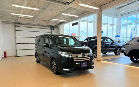 Honda Stepwgn IV, 2021 год, 2 599 900 рублей, 8 фотография