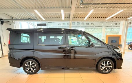 Honda Stepwgn IV, 2021 год, 2 599 900 рублей, 7 фотография