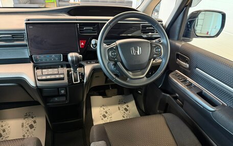 Honda Stepwgn IV, 2021 год, 2 599 900 рублей, 15 фотография