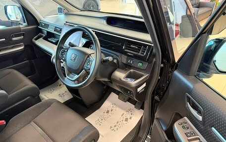Honda Stepwgn IV, 2021 год, 2 599 900 рублей, 10 фотография