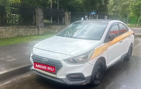 Hyundai Solaris II рестайлинг, 2018 год, 550 000 рублей, 4 фотография