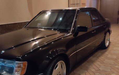 Mercedes-Benz E-Класс, 1993 год, 2 500 000 рублей, 3 фотография