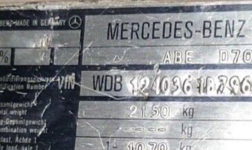 Mercedes-Benz E-Класс, 1993 год, 2 500 000 рублей, 9 фотография