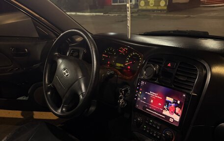 Hyundai Sonata IV рестайлинг, 2005 год, 530 000 рублей, 9 фотография