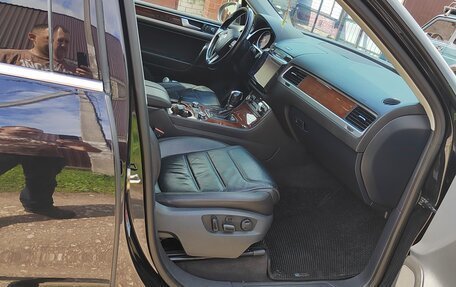 Volkswagen Touareg III, 2013 год, 2 290 000 рублей, 7 фотография
