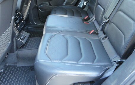 Volkswagen Touareg III, 2018 год, 4 650 000 рублей, 11 фотография