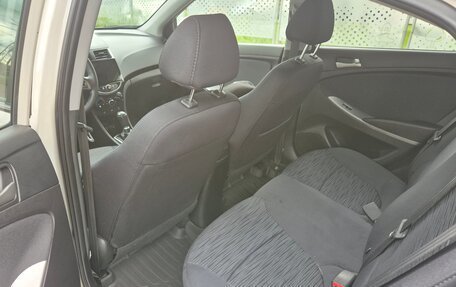 Hyundai Solaris II рестайлинг, 2015 год, 980 000 рублей, 12 фотография