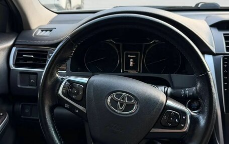 Toyota Camry, 2016 год, 2 060 000 рублей, 10 фотография