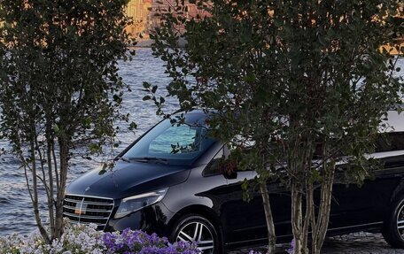 Mercedes-Benz V-Класс, 2018 год, 4 100 000 рублей, 9 фотография