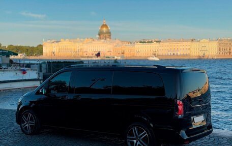 Mercedes-Benz V-Класс, 2018 год, 4 100 000 рублей, 4 фотография