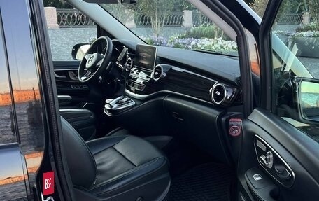 Mercedes-Benz V-Класс, 2018 год, 4 100 000 рублей, 11 фотография