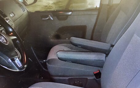 Volkswagen Caravelle T5, 2014 год, 1 400 000 рублей, 4 фотография