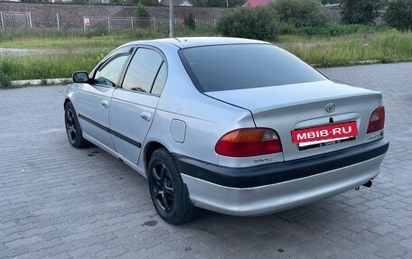 Toyota Avensis III рестайлинг, 1999 год, 280 000 рублей, 3 фотография