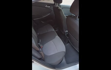 Hyundai Solaris II рестайлинг, 2014 год, 770 000 рублей, 10 фотография
