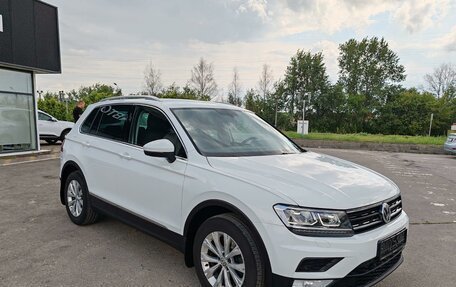 Volkswagen Tiguan II, 2017 год, 1 649 000 рублей, 3 фотография