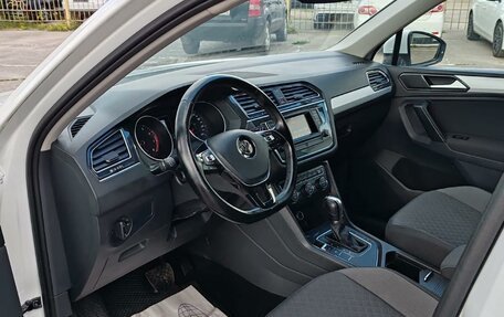 Volkswagen Tiguan II, 2017 год, 1 649 000 рублей, 8 фотография