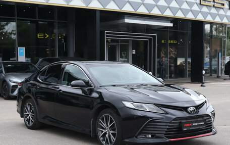 Toyota Camry, 2021 год, 2 950 000 рублей, 3 фотография