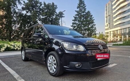 Volkswagen Touran III, 2013 год, 1 490 000 рублей, 3 фотография