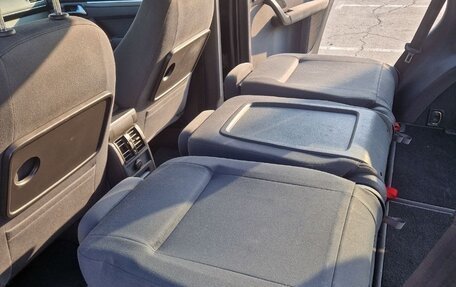 Volkswagen Touran III, 2013 год, 1 490 000 рублей, 16 фотография