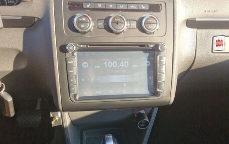 Volkswagen Touran III, 2013 год, 1 490 000 рублей, 9 фотография