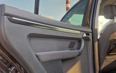 Volkswagen Touran III, 2013 год, 1 490 000 рублей, 13 фотография