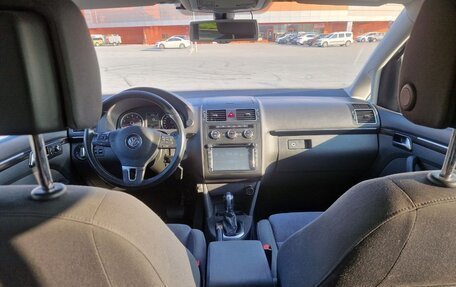 Volkswagen Touran III, 2013 год, 1 490 000 рублей, 12 фотография