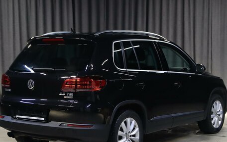 Volkswagen Tiguan I, 2015 год, 1 249 000 рублей, 2 фотография