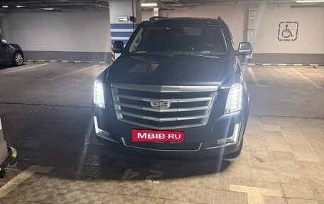 Cadillac Escalade IV, 2019 год, 5 200 000 рублей, 3 фотография