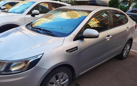 KIA Rio III рестайлинг, 2012 год, 650 000 рублей, 2 фотография