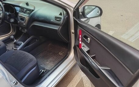 KIA Rio III рестайлинг, 2012 год, 650 000 рублей, 19 фотография