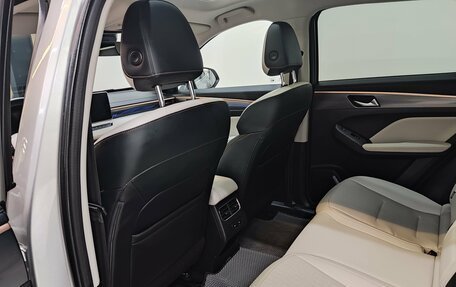 Haval Jolion, 2024 год, 2 400 000 рублей, 18 фотография