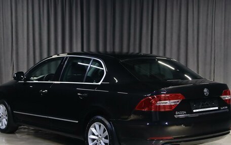 Skoda Superb III рестайлинг, 2015 год, 1 049 000 рублей, 4 фотография