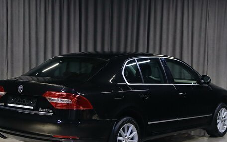 Skoda Superb III рестайлинг, 2015 год, 1 049 000 рублей, 2 фотография
