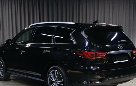 Infiniti QX60 I рестайлинг, 2017 год, 1 899 000 рублей, 4 фотография