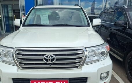Toyota Land Cruiser 200, 2015 год, 3 600 000 рублей, 1 фотография