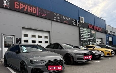 Audi RS 4, 2019 год, 9 000 000 рублей, 7 фотография