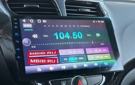 Hyundai Solaris II рестайлинг, 2011 год, 740 000 рублей, 14 фотография