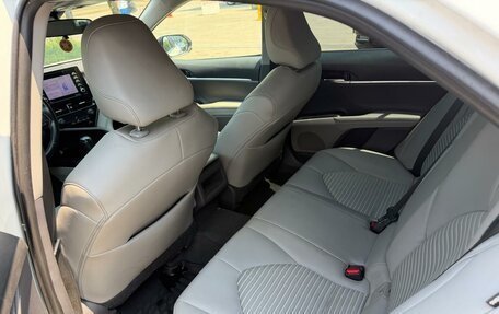 Toyota Camry, 2021 год, 3 100 000 рублей, 8 фотография
