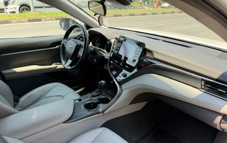 Toyota Camry, 2021 год, 3 100 000 рублей, 7 фотография