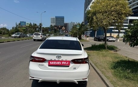 Toyota Camry, 2021 год, 3 100 000 рублей, 12 фотография