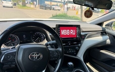 Toyota Camry, 2021 год, 3 100 000 рублей, 5 фотография