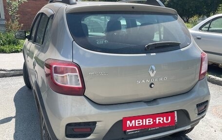 Renault Sandero II рестайлинг, 2015 год, 700 000 рублей, 2 фотография