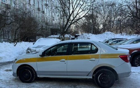 Renault Logan II, 2016 год, 450 000 рублей, 2 фотография