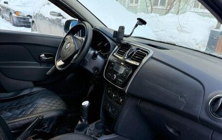Renault Logan II, 2016 год, 450 000 рублей, 6 фотография