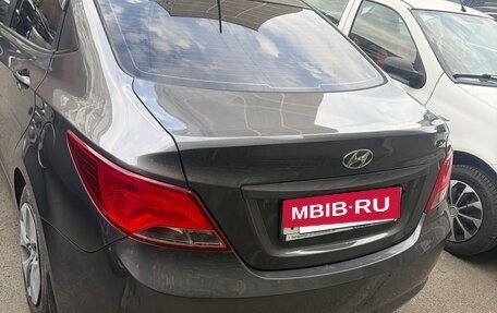 Hyundai Solaris II рестайлинг, 2015 год, 880 000 рублей, 5 фотография