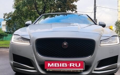 Jaguar XF II, 2016 год, 1 910 000 рублей, 2 фотография