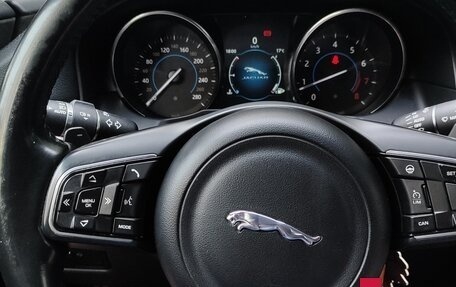 Jaguar XF II, 2016 год, 1 910 000 рублей, 38 фотография