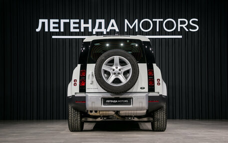 Land Rover Defender II, 2022 год, 7 990 000 рублей, 5 фотография